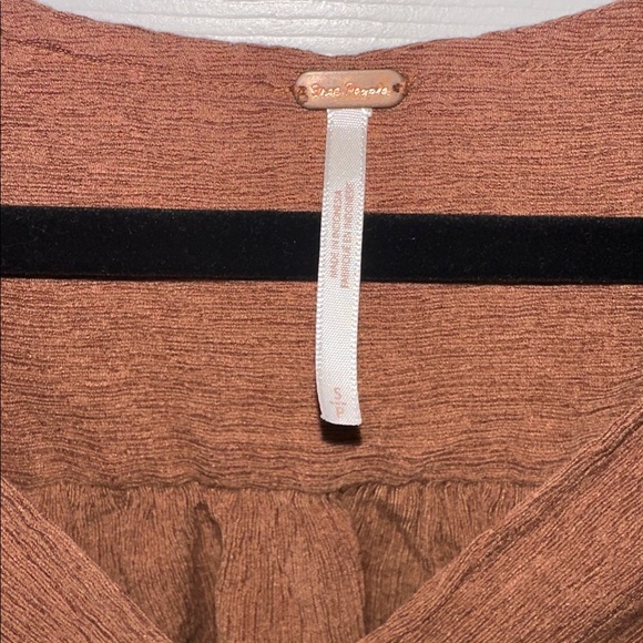 Free People Brown Blouse Size Small - Picture 6 of 7